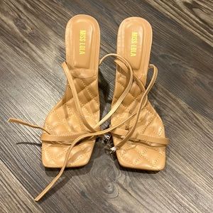 Neutral strap heel sandals